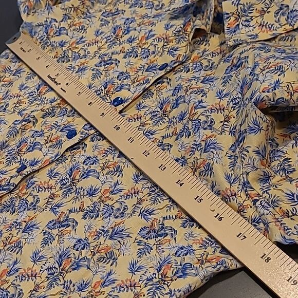 A bundle of 2 homemade button front tops - Picture 7 of 9